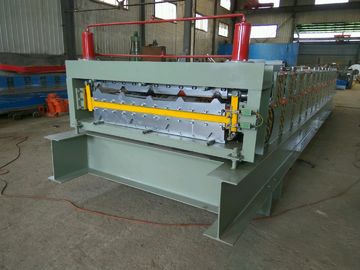 Κίνα Βυθισμένη γαλβανισμένη σιδήρου τοίχων επιτροπής υδραυλική πίεση 10-12MPa μηχανών 380V 60HZ ρόλων διαμορφώνοντας προμηθευτής